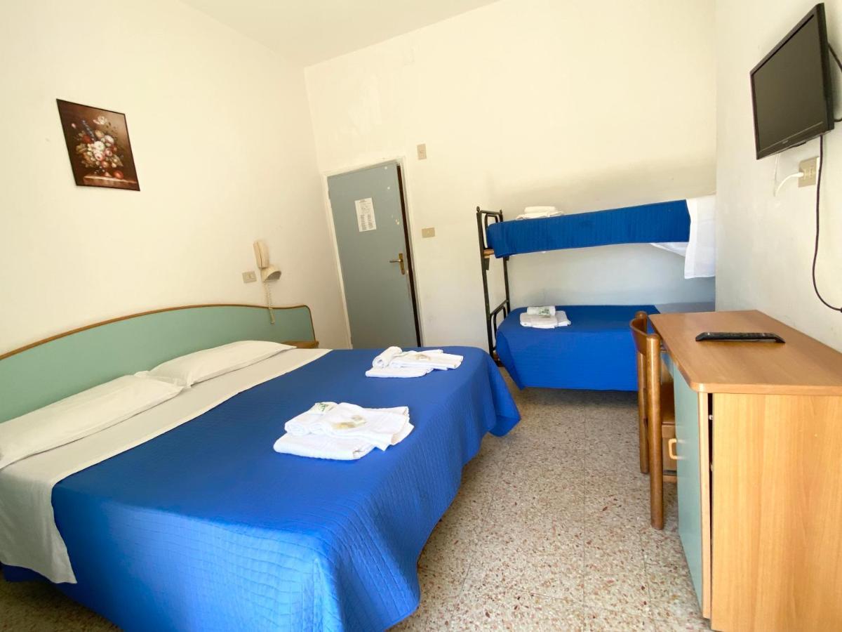 רימיני Hotel Luna Rossa מראה חיצוני תמונה